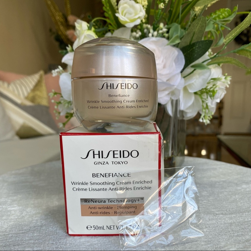 Shiseido Benefiance Wrinkle Smoothing Cream Moisturizer 50ml 1.7oz . - Picture 1 of 10